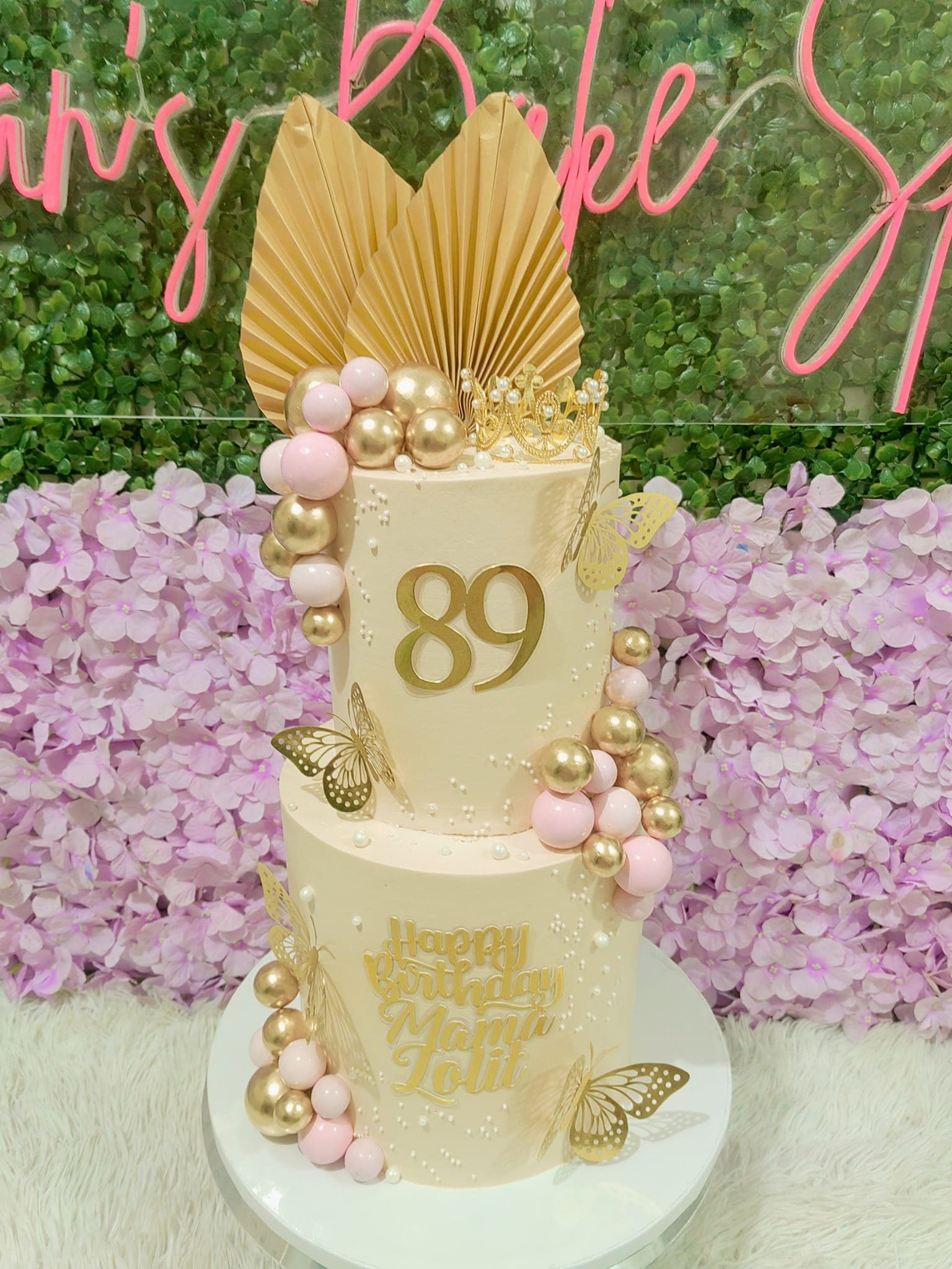 golden 89 cake